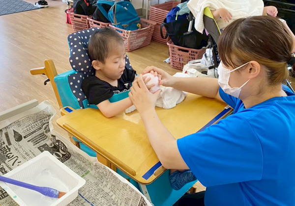 風鈴作りの様子